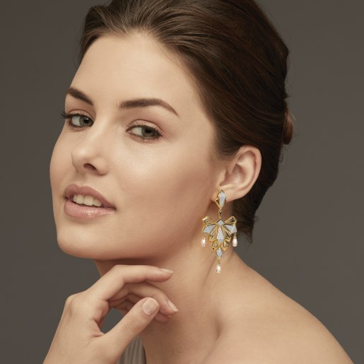 Diamond And White Topaz Earring In Yellow Gold (17.69 Gram) With Diamonds (2.282 Ct)